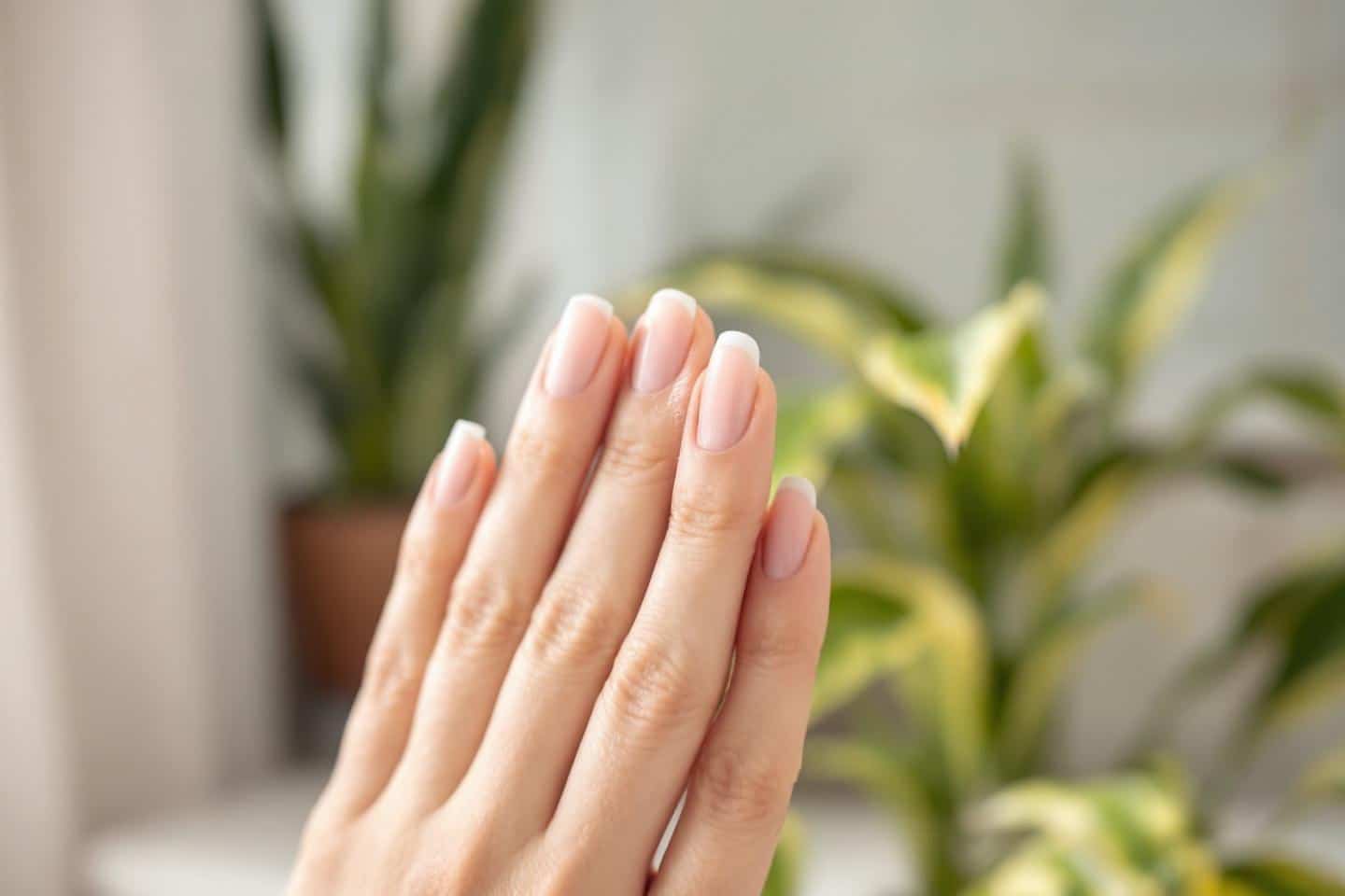 Effets secondaires CBD bouche sèche : causes et solutions